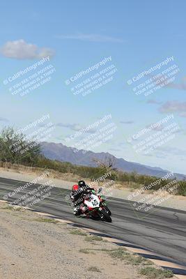 media/Nov-16-2025-Race Pace (Sun) [[8c5fa54630]]/Verified Riders/4-Turn 3 Inside (1050am)/